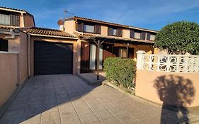 Domaine de vacances à 600m de la plage animations piscines en supplément villa 2 chambres 4 couchages WIFI LRTAM4I